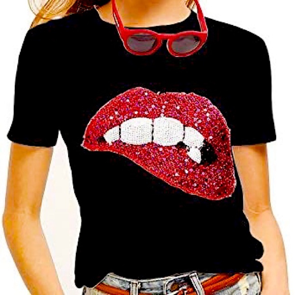 FV RELAY Sequins Red Lips Black Tee Shirt